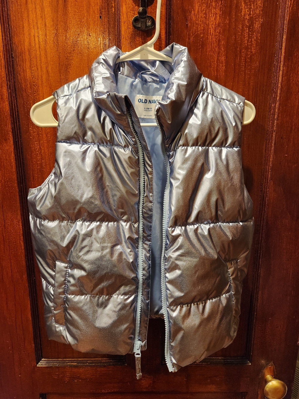 EUC Old Navy Silver Metallic Puffer Vest - Kids Sleeveless Zip Front